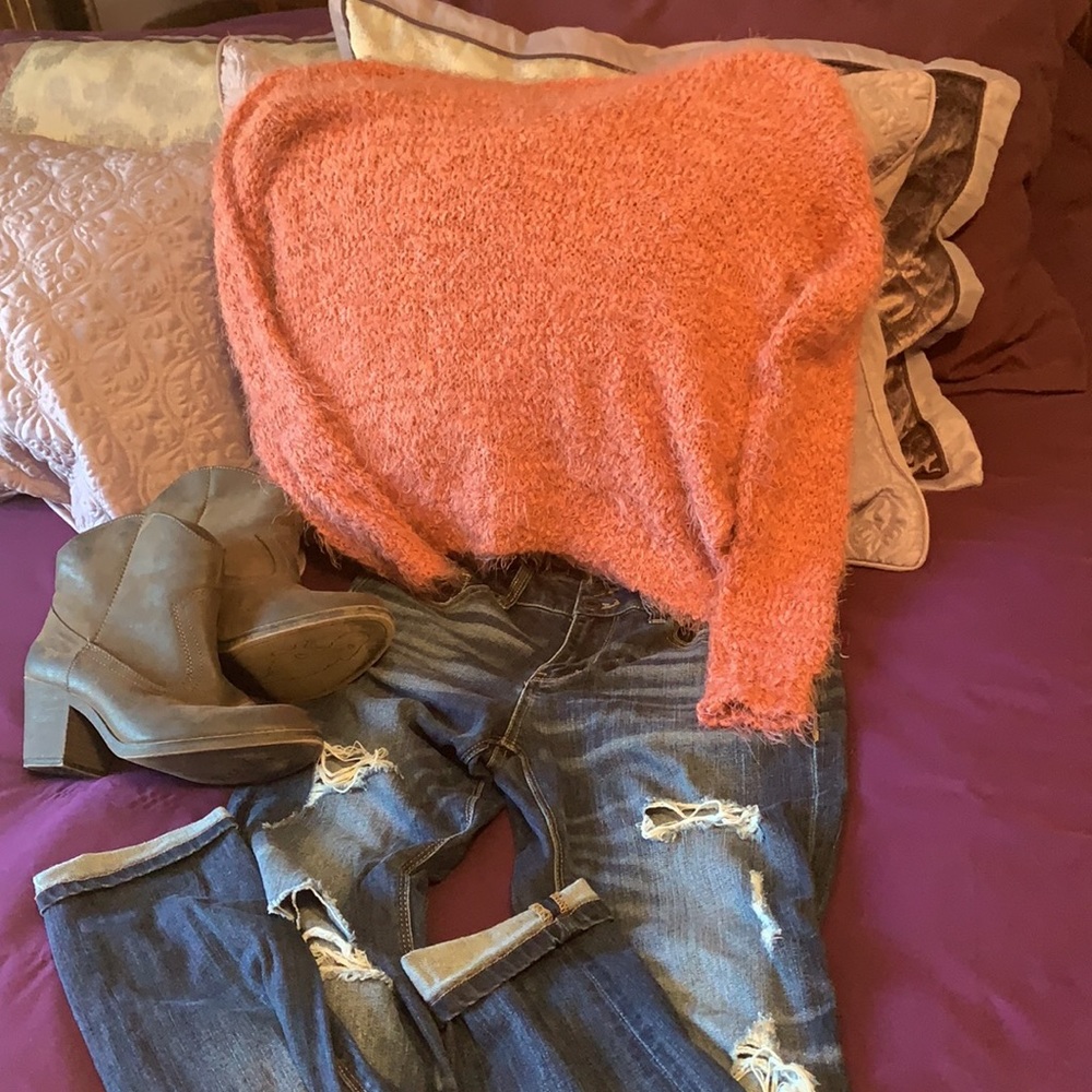 Sweater - Picture 2 of 5